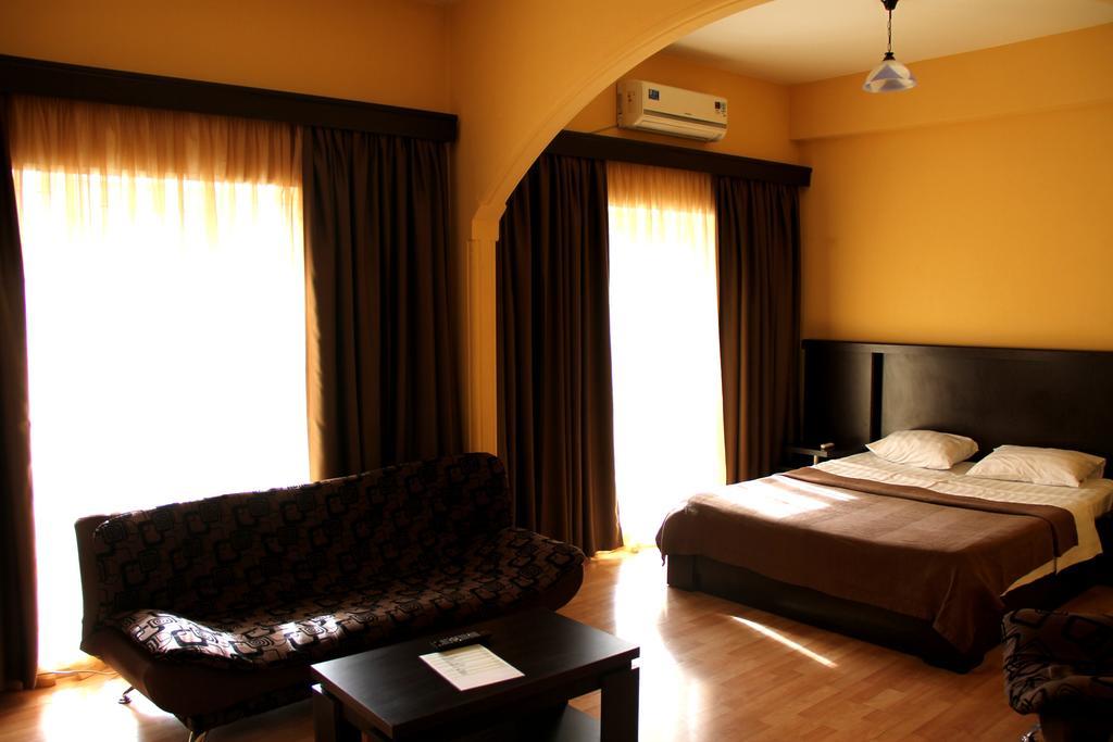 Avenue Hotel Тбілісі Номер фото