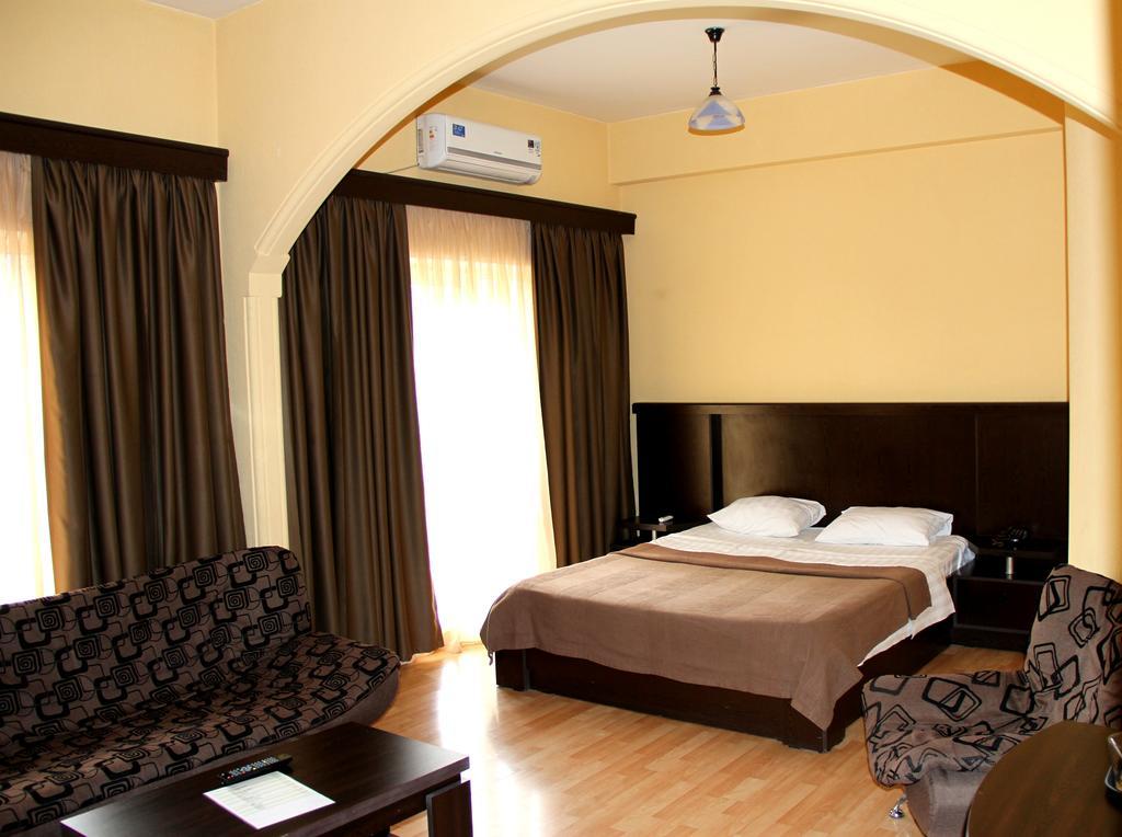 Avenue Hotel Тбілісі Номер фото