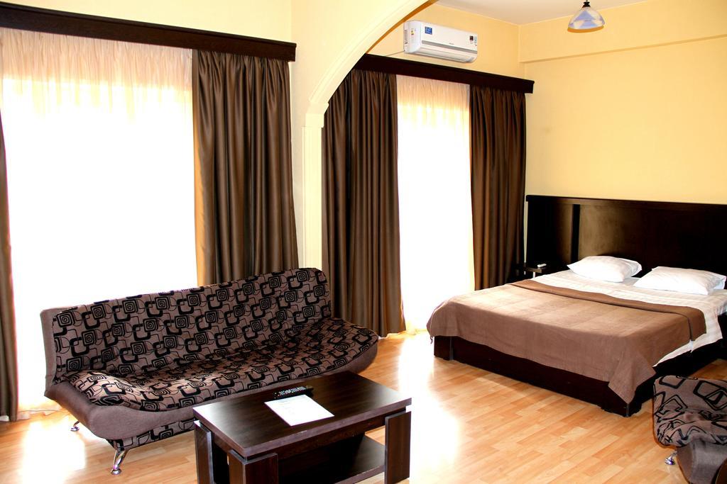 Avenue Hotel Тбілісі Номер фото