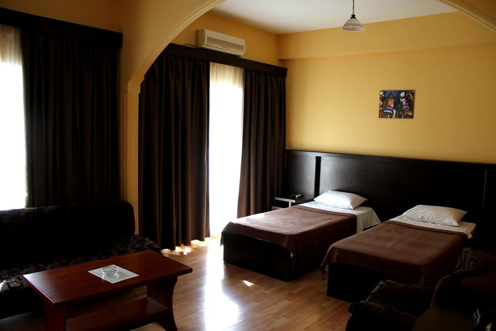 Avenue Hotel Тбілісі Номер фото