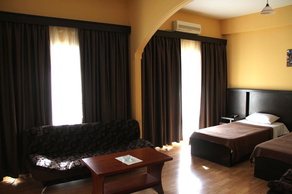 Avenue Hotel Тбілісі Номер фото
