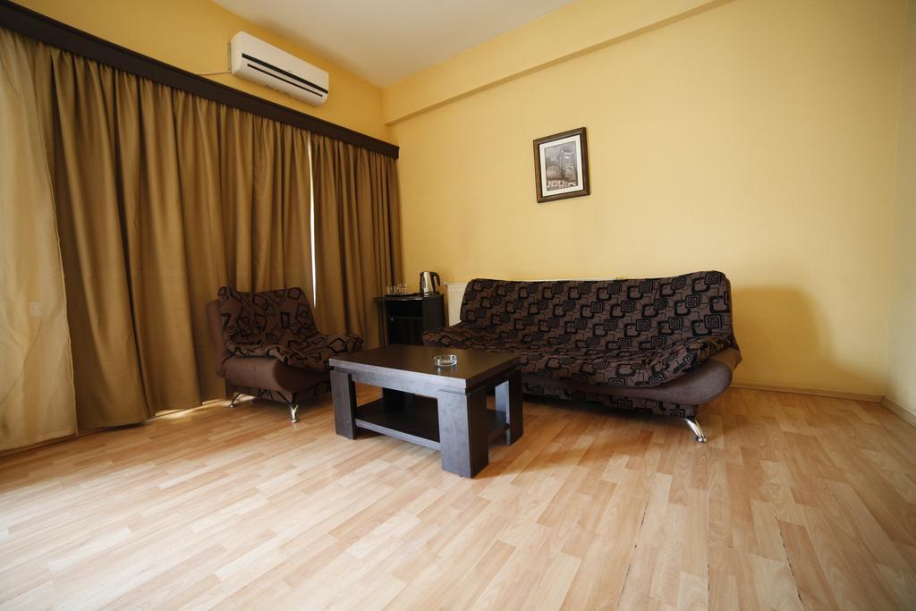 Avenue Hotel Тбілісі Номер фото