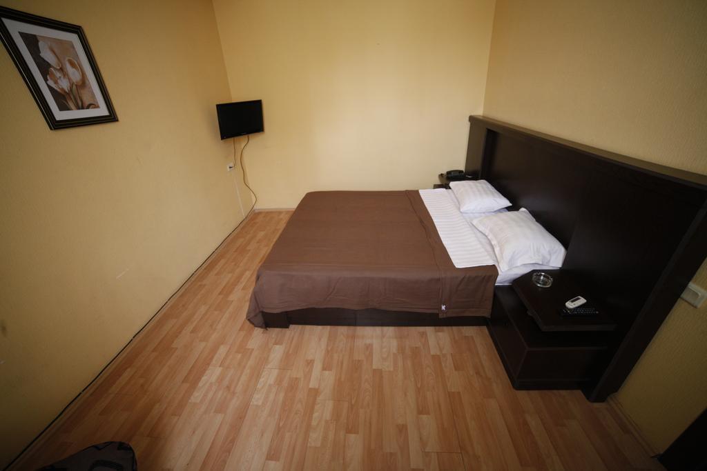 Avenue Hotel Тбілісі Номер фото