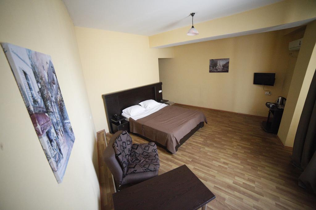 Avenue Hotel Тбілісі Номер фото