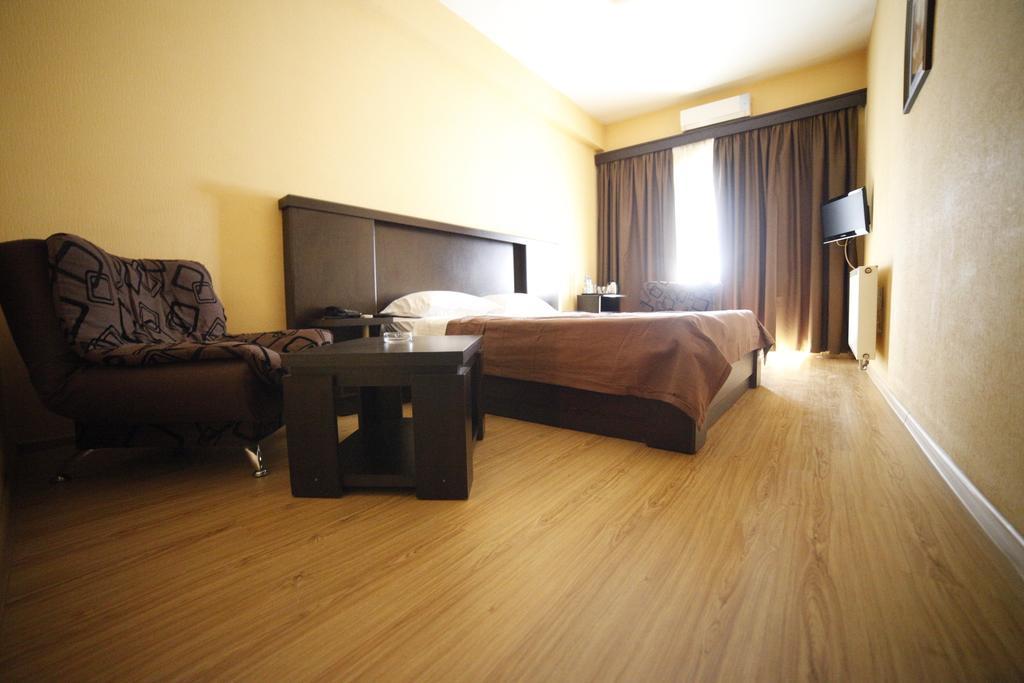 Avenue Hotel Тбілісі Номер фото